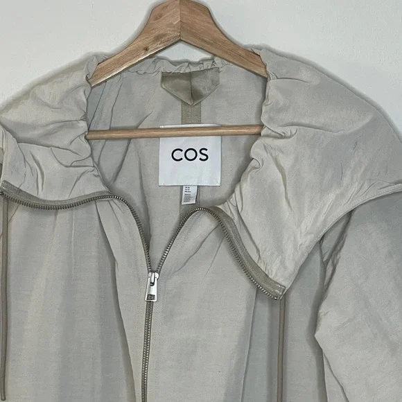 COS Womens XS Beige Hooded Zip Up Utility Jacket Minimalist Stone Windbreaker - Picture 4 of 8